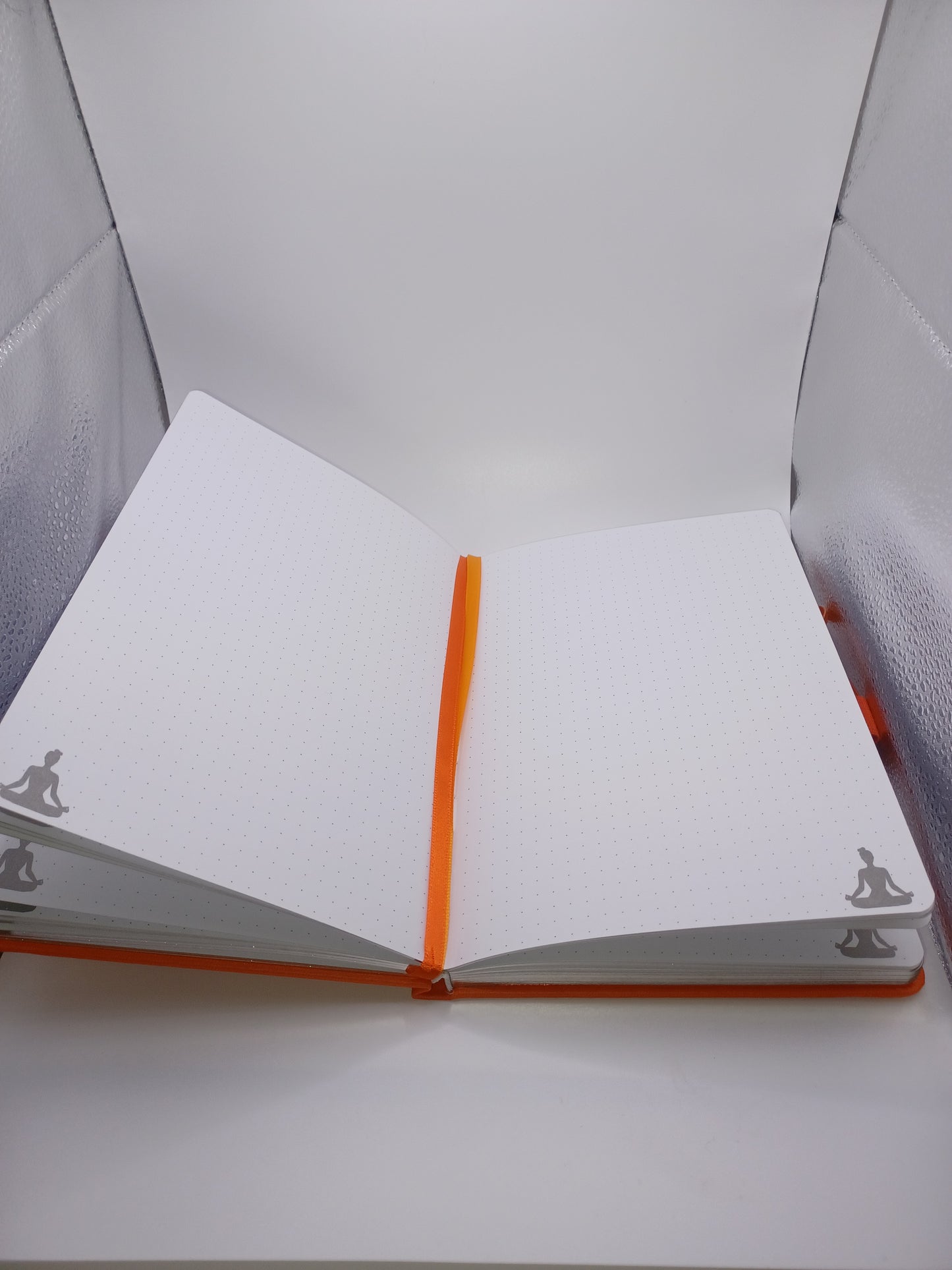 Yoga Schreibbuch orange Lotus DIN A5 Loveria Schreibbuch 192 Seiten Notizbuch