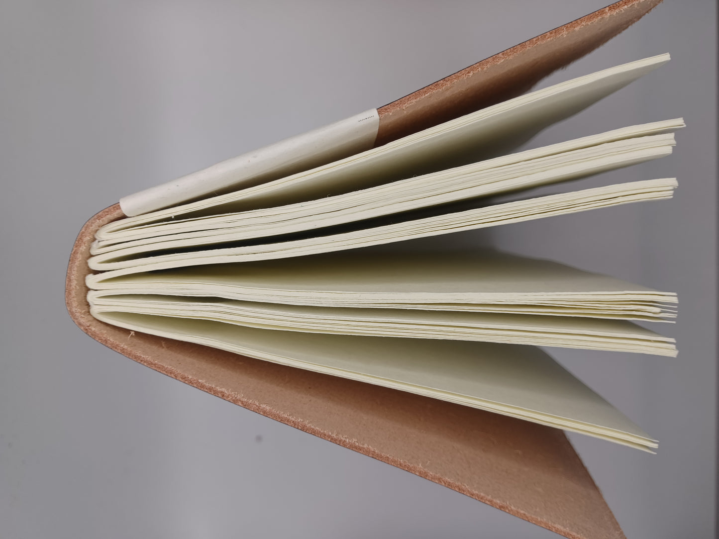 Schreibbuch Mandala 144 Seiten Ledereinband blanko Höhe 18 cm