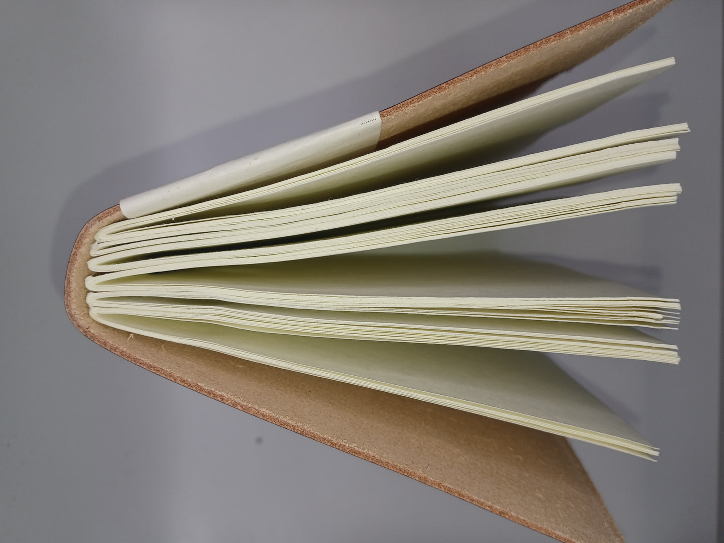 Schreibbuch Mandala 144 Seiten Ledereinband blanko Höhe 18 cm