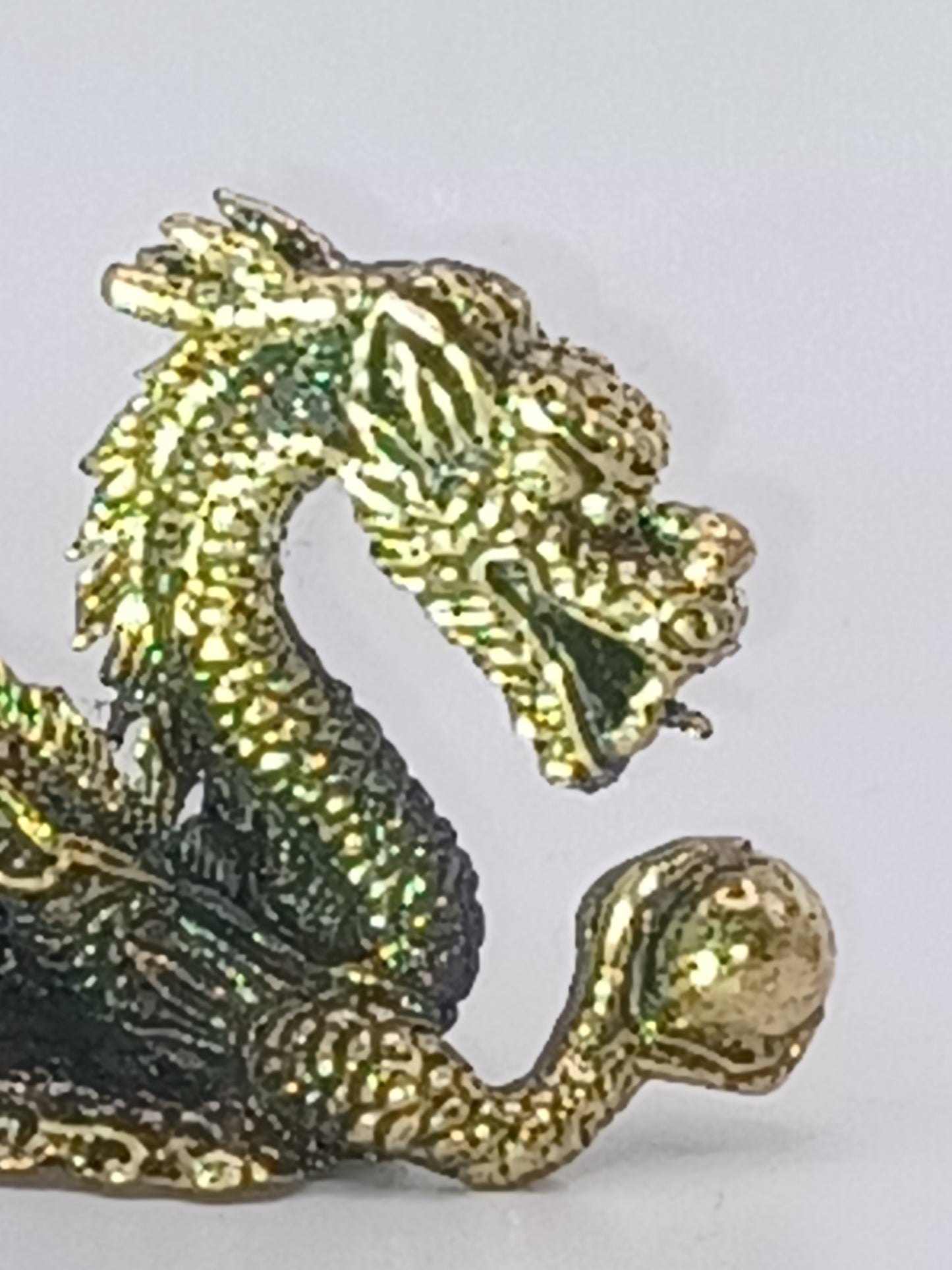 Glücksdrache mit Kugel 5 x 3 cm Messing Glücksbringer Feng Shui