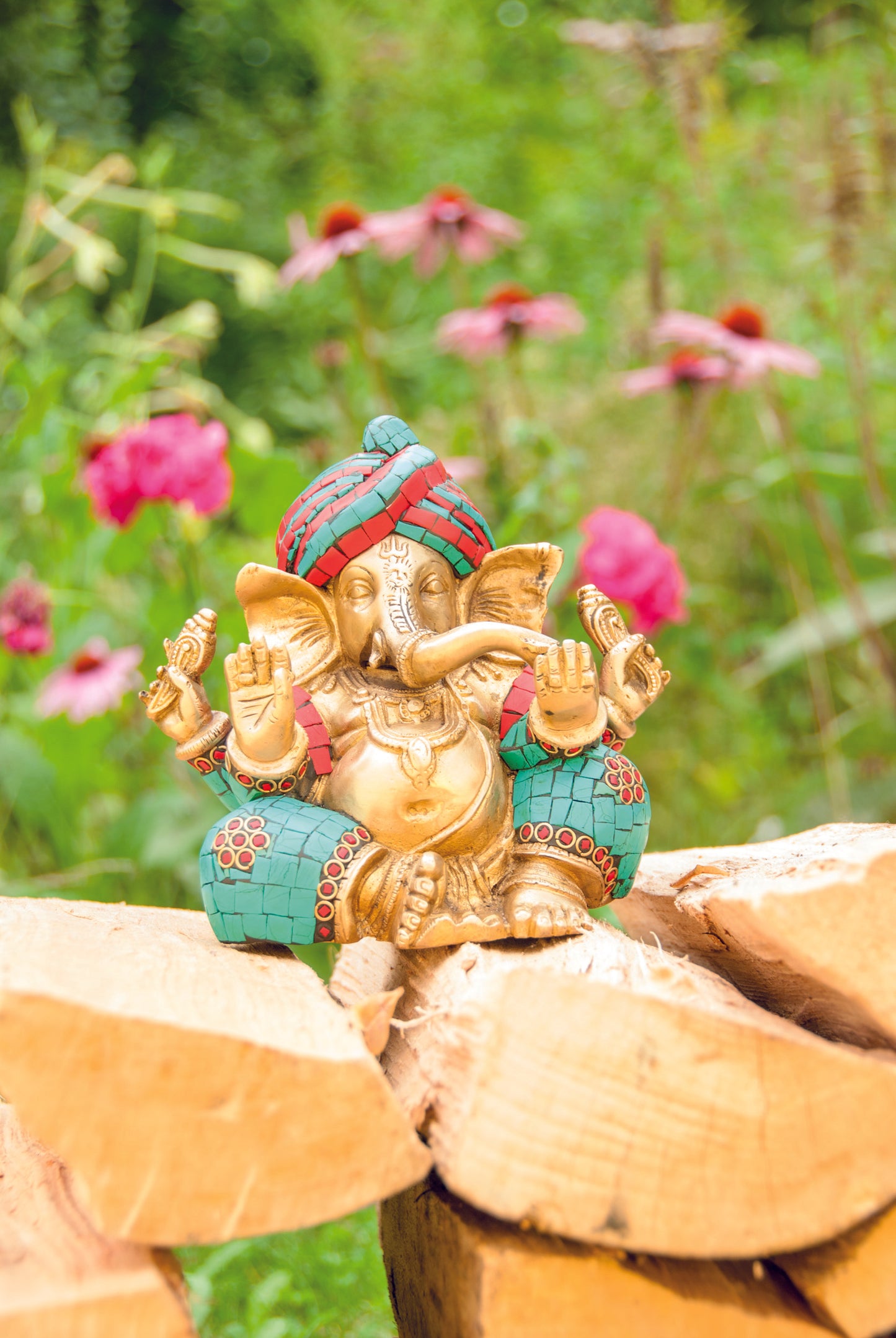 Ganesha sitzend ca. 16 cm Messing mit Türkis- und Korallensteinen ca. 2,7 kg