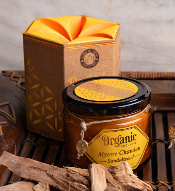Organic Sojawachskerze mit Deckel Sandelholz Schutz Geborgenheit ca. 60 Std.