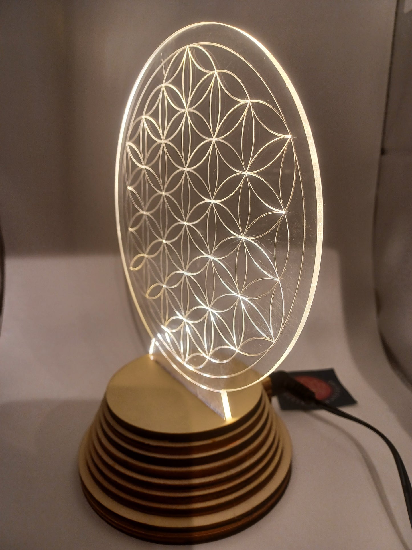 Ambientelicht Blume des Lebens mit LED Adapter inklusive 20 cm mit Holzsockel