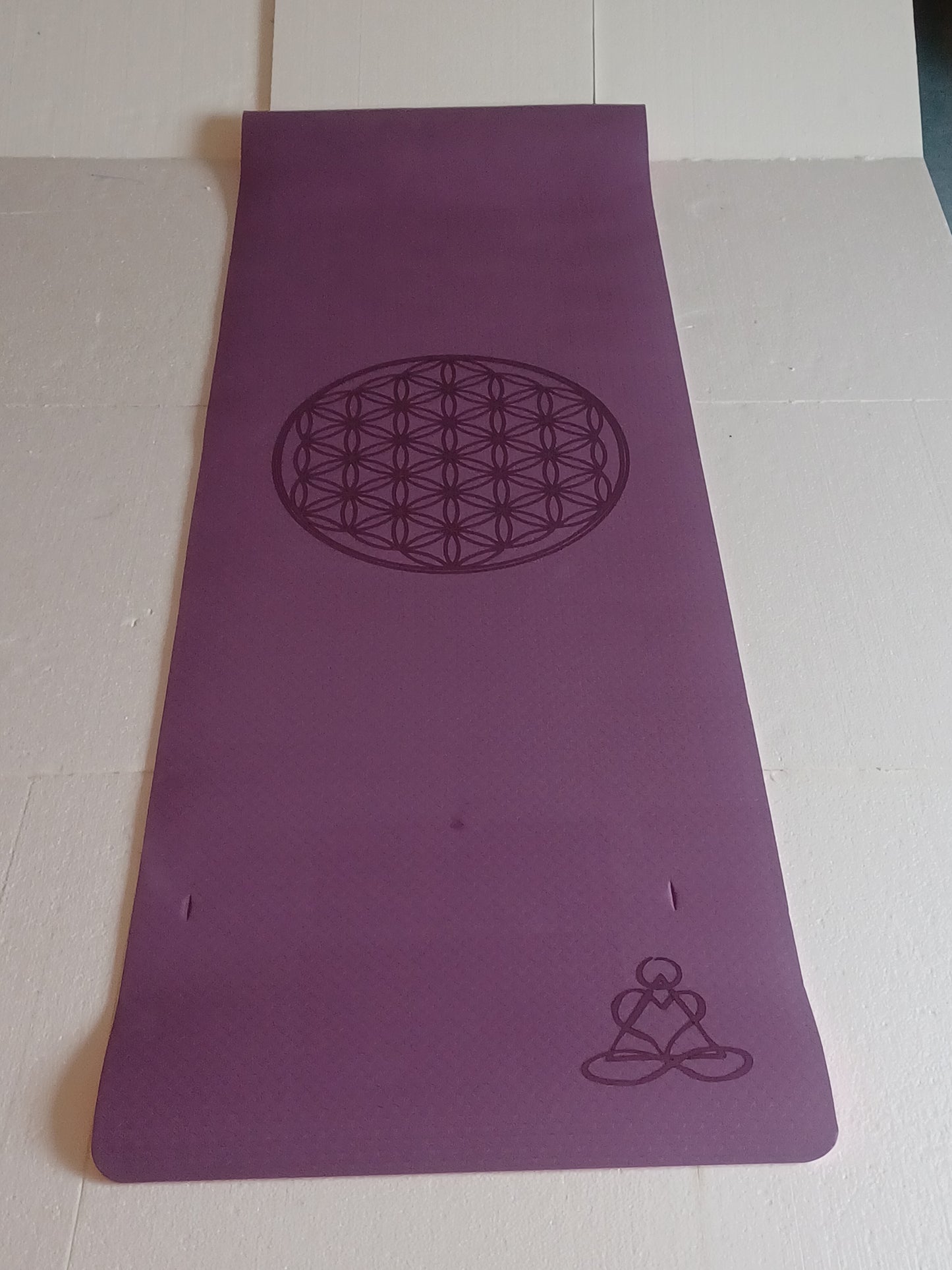 Yogamatte TPE-ecofriendly dunkellila/zartlila zweischichtig Blume des Lebens