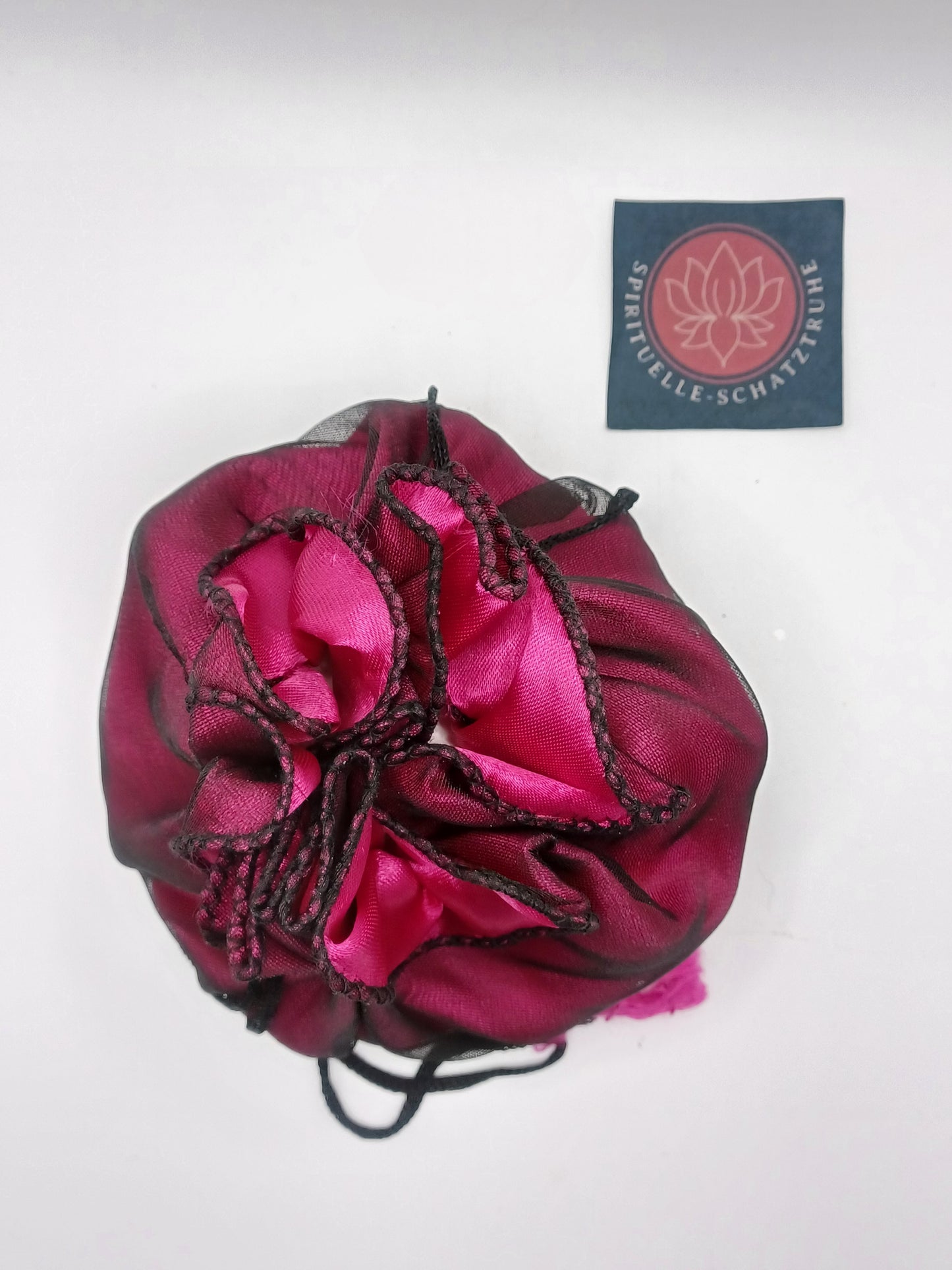 3 x Rose Beutel schwarz / fuchsia innen: Satinstoff aussen: Organza Durchm: 13cm