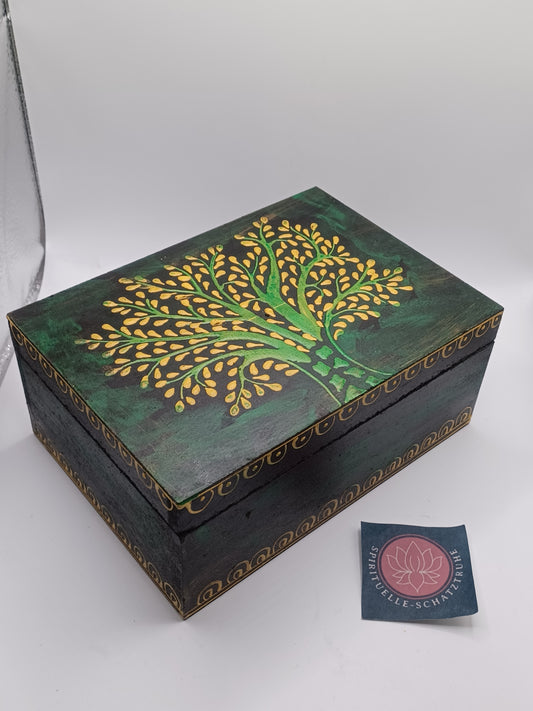 Baum des Lebens Holzbox H:7,5cm L:17,5 cm B:12,5 cm handbemalt