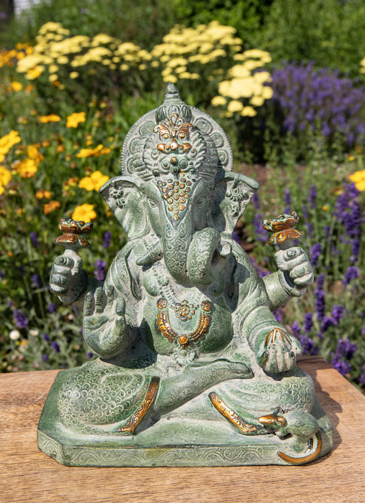 Ganesh grüner Sandstein antik grün mit Gold Finish H: 22,5 cm , 5,3 kg Feng Shui